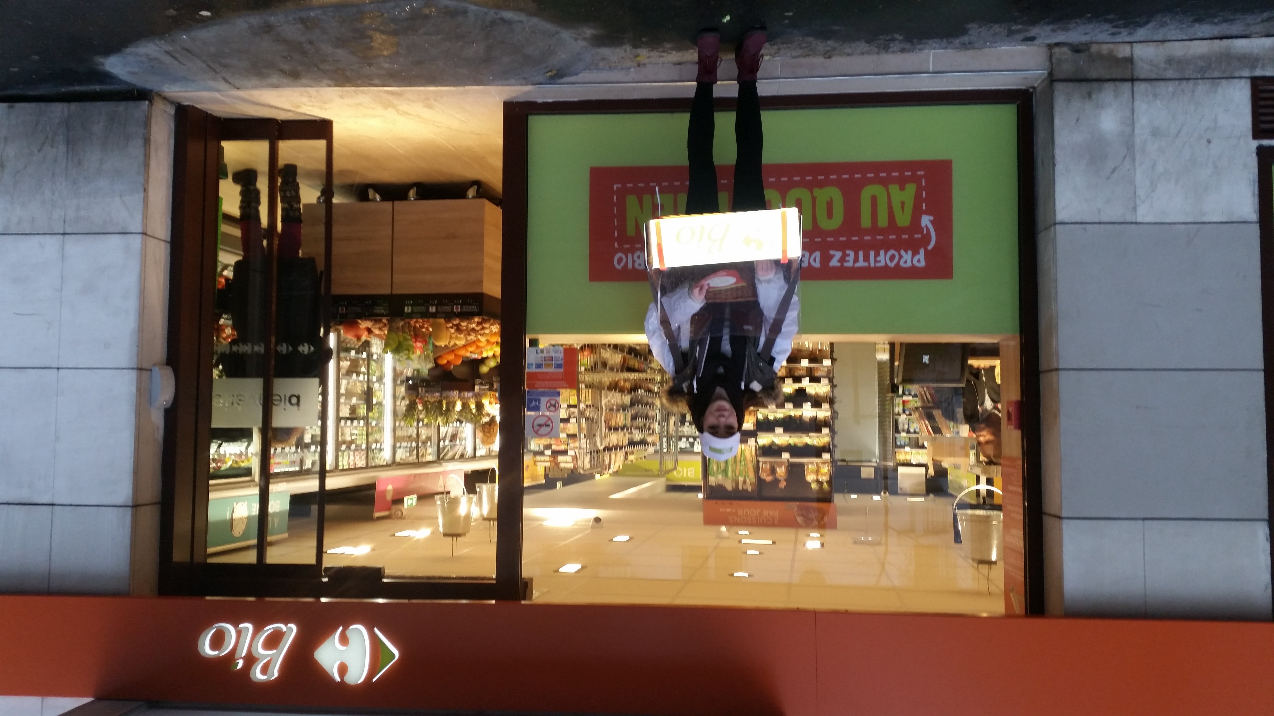 Carrefour Bio Pyrénées location Panier LED