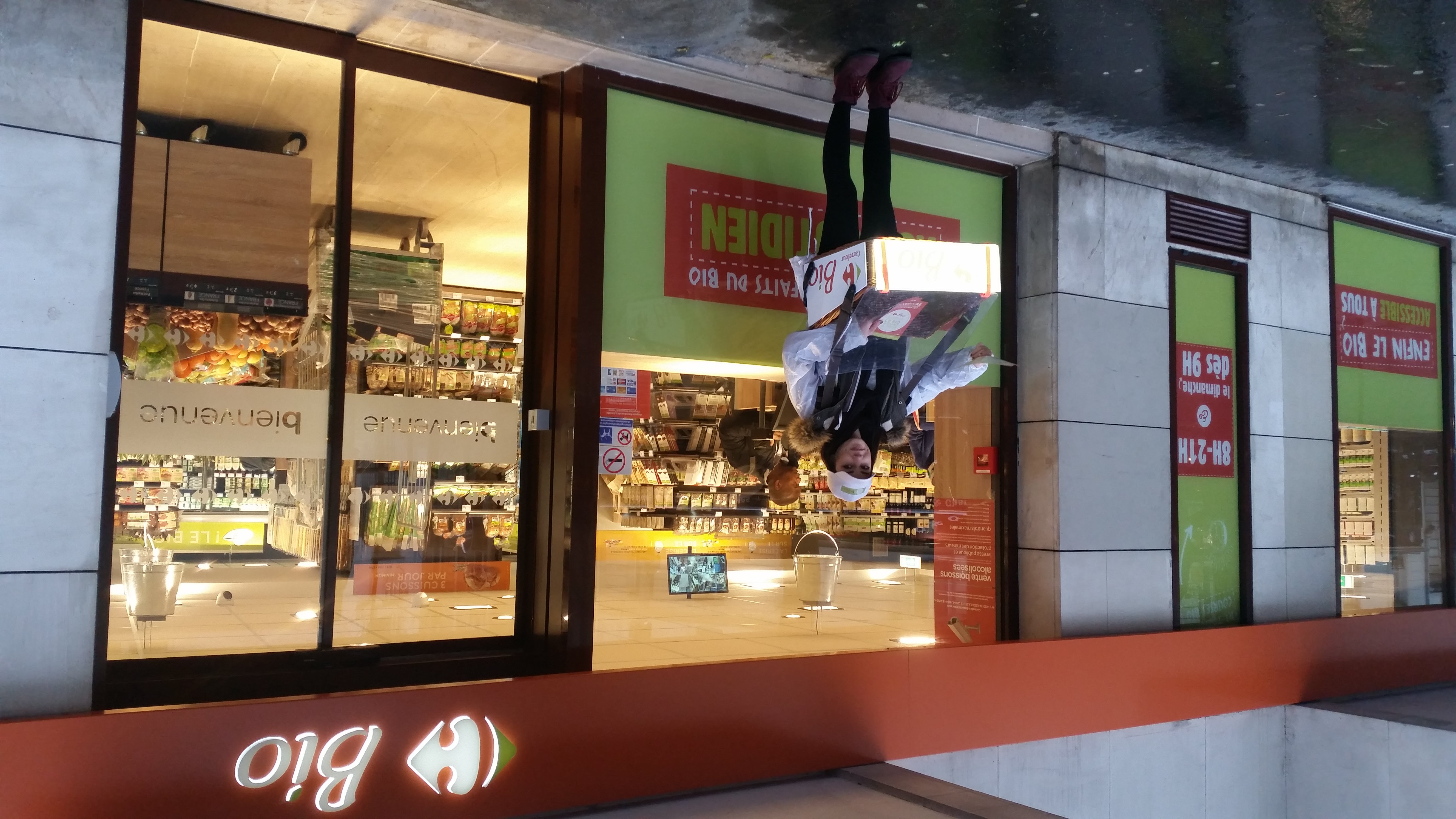 Carrefour Bio Pyrénées location Panier LED