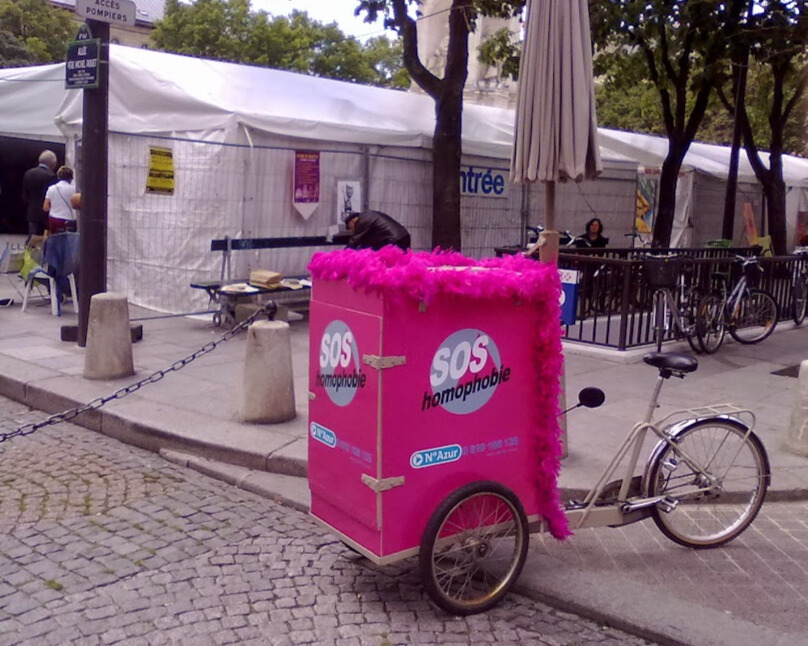 SOS Homophobie à la Gay Pride 2011