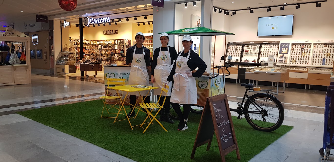 Location Triporteur Rétro Réfrigéré B&W pour Fruit d'Or