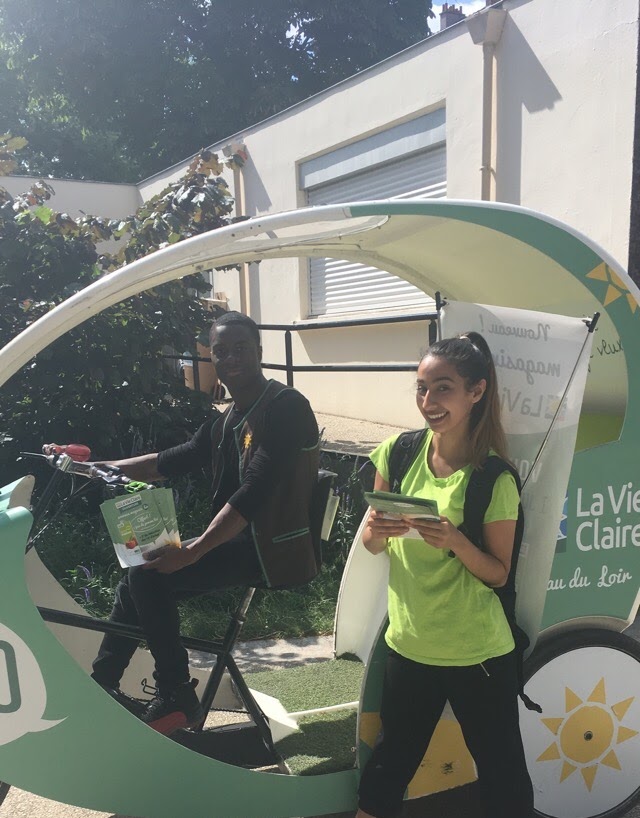 La Vie Claire Courbevoie location d'un vélo taxi