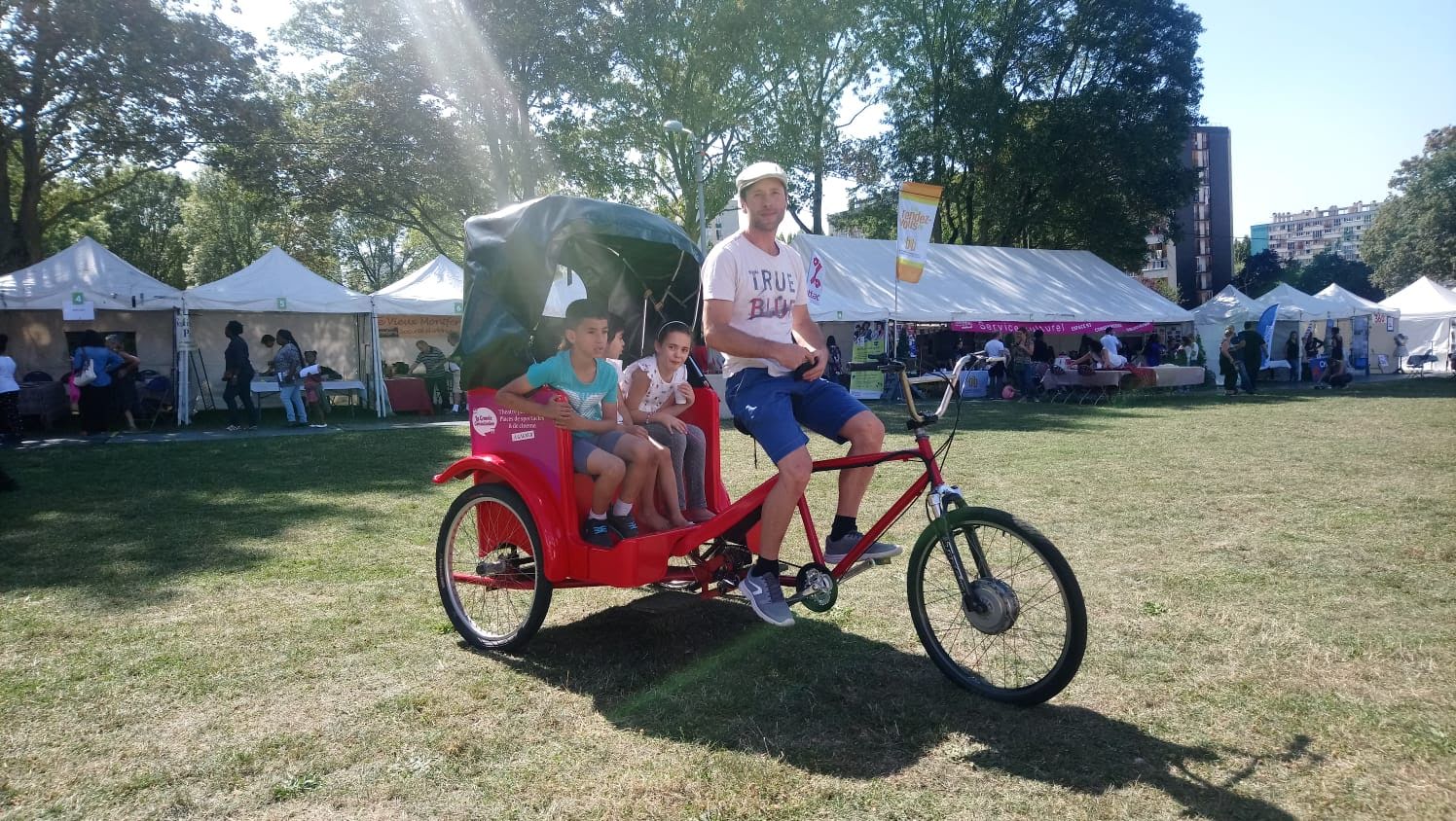 Mairie de  Clichy-sous-Bois location de vélos calèches