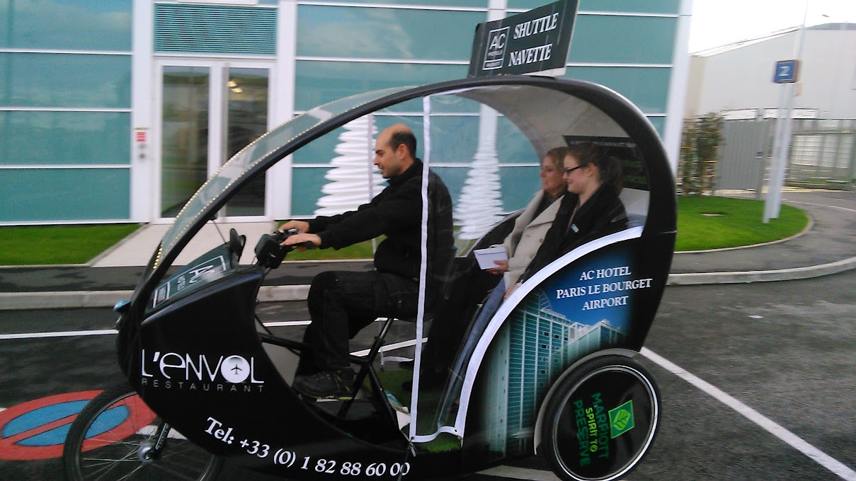 Navette 1 Vélo-Taxi Egg pour l'Hôtel Marriott Le Bourget