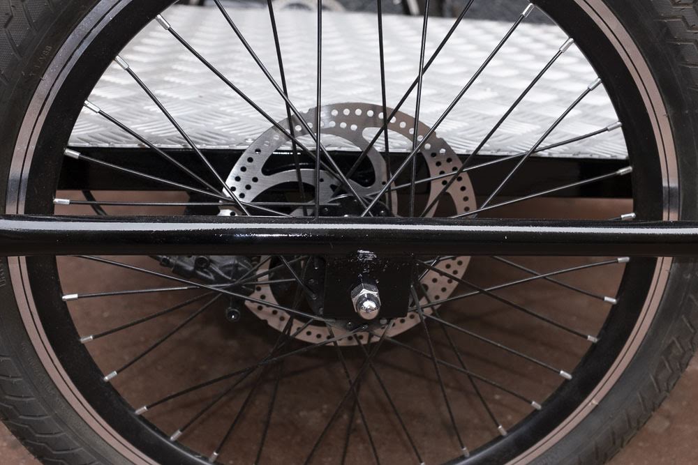 Triporteur Collecte de Déchets à MOS BENELUX