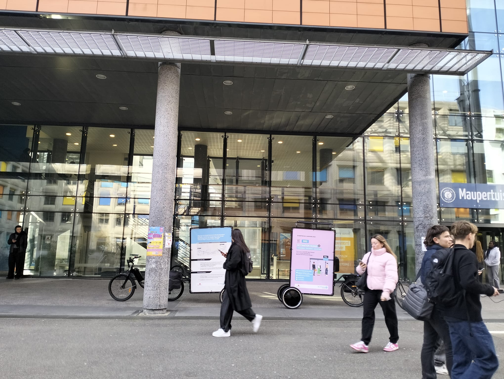 Informer en mouvement