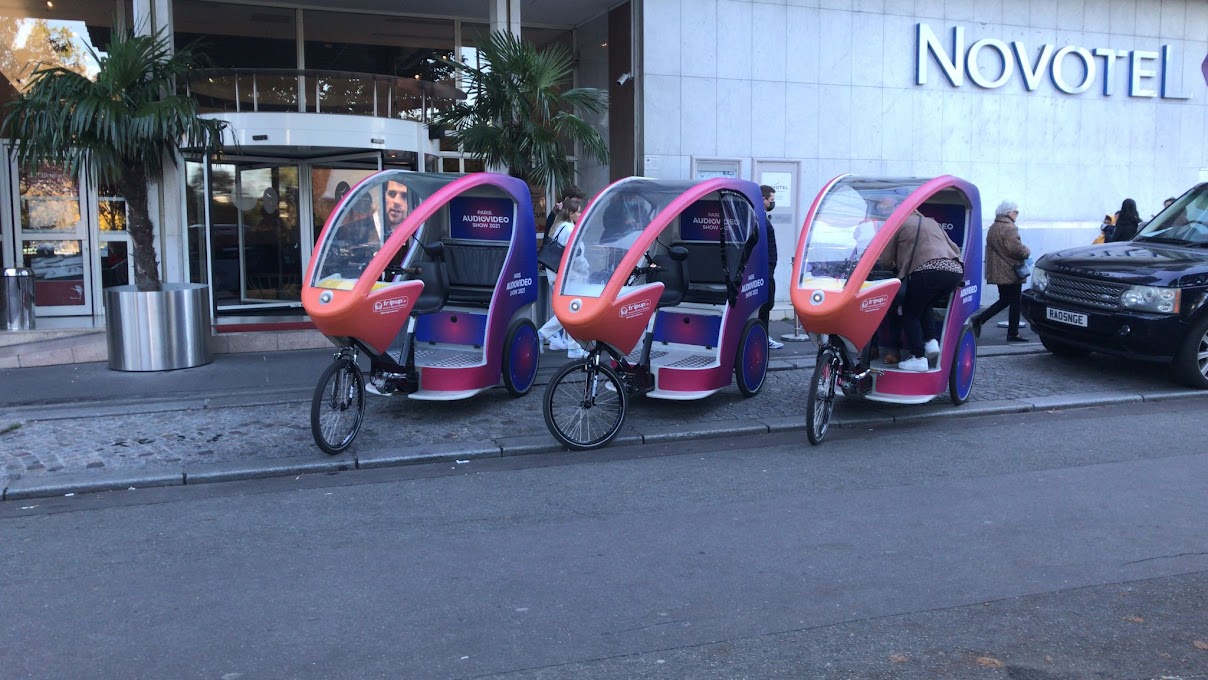 Location de 3 Vélos Taxis pour le Paris Audio Vidéo Show